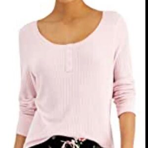 2/$25 🔴 Club Henley Pajamas Top